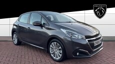 Peugeot 208 1.2 PureTech 82 Signature 5dr [Start Stop] Petrol Hatchback